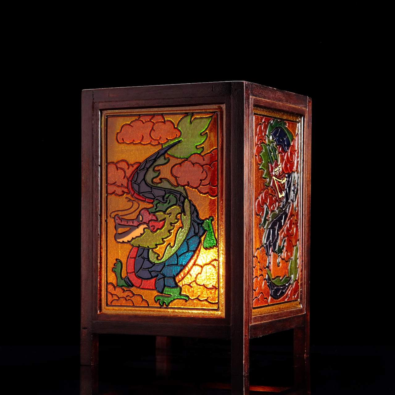 雲龍遊四海 – 呂玉霞 雲龍遊四海 – 呂玉霞